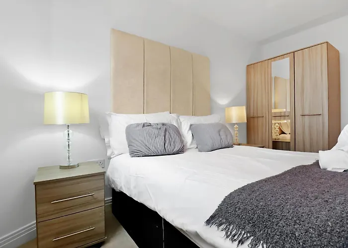 Portfolio Apartments - Stevenage Town Centre