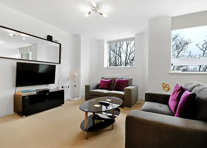 Portfolio Apartments - Stevenage Town Centre