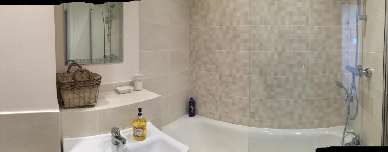 Portfolio - Town Centre Apartment *